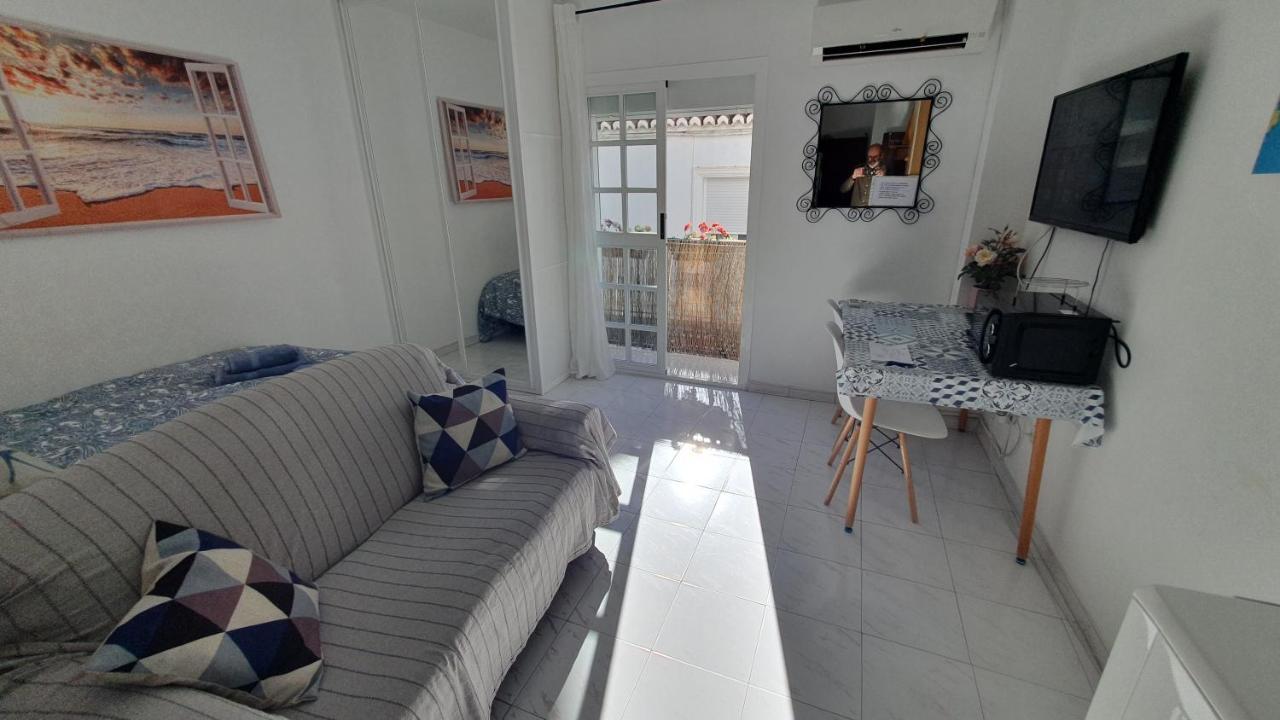 Apartamentos Eduardo Rico Nerja Phòng bức ảnh